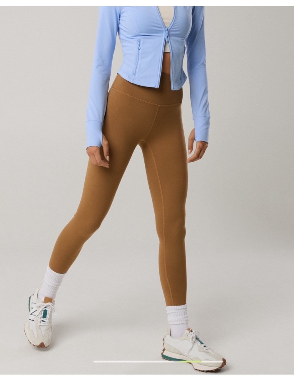 AERIE Offline High-Rise Leggings in Camel Brown